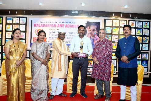 Colours Beyond the Canvas